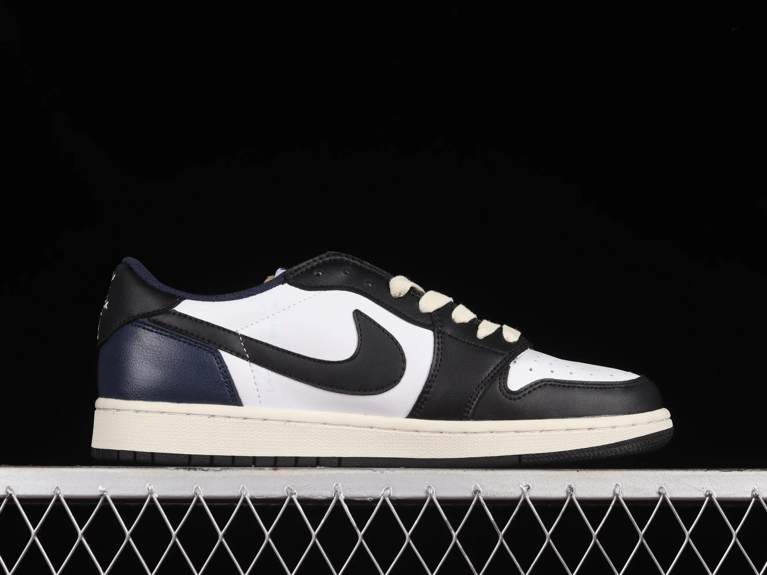 All Categories Air Jordan Jordan Series Basketball Shoes Air Jordan 1 Low Travis Scott x Air Jordan 1 AJ1 Joe 1 Overhook Low-top Basketball Shoes CQ4277-999